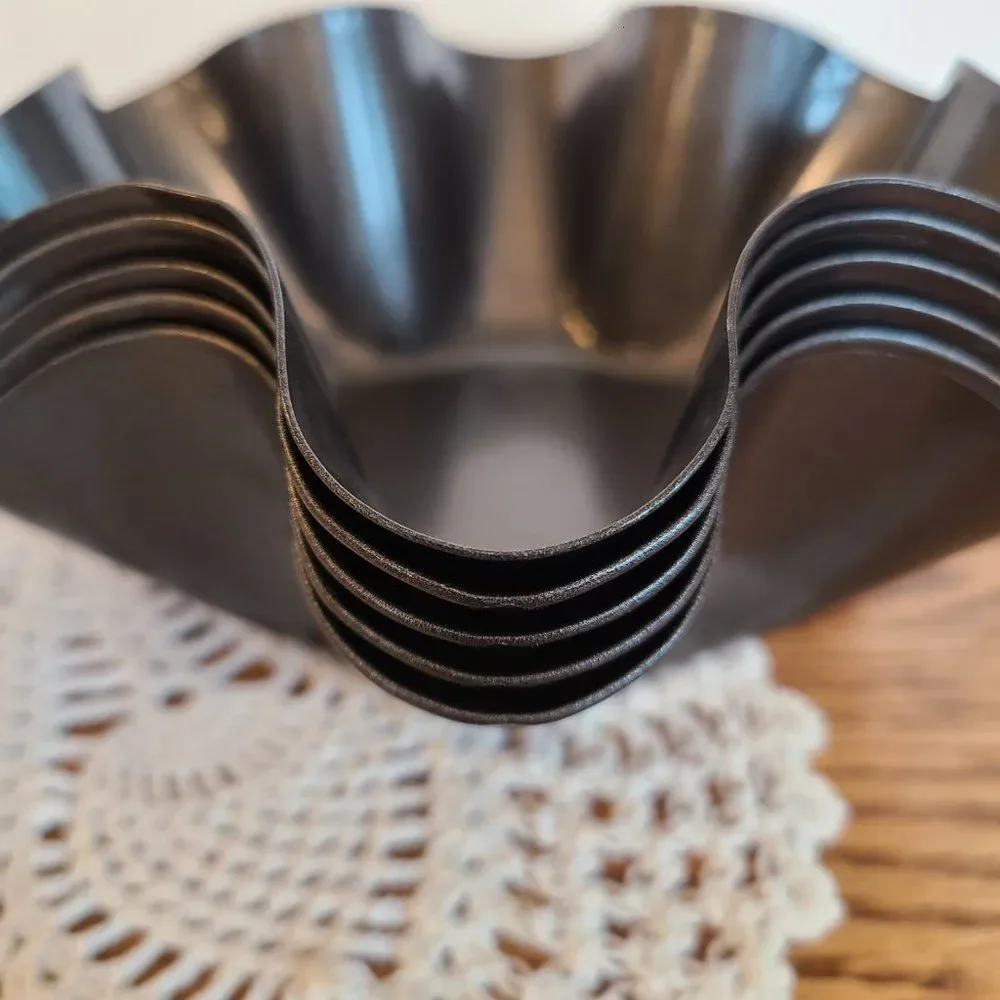 Set of Six Tortilla Non-Stick Fluted Taco Shell Salad Bowl Molds EUC